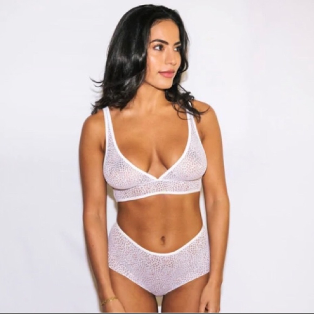 NWT Underbares Everyday bra in white